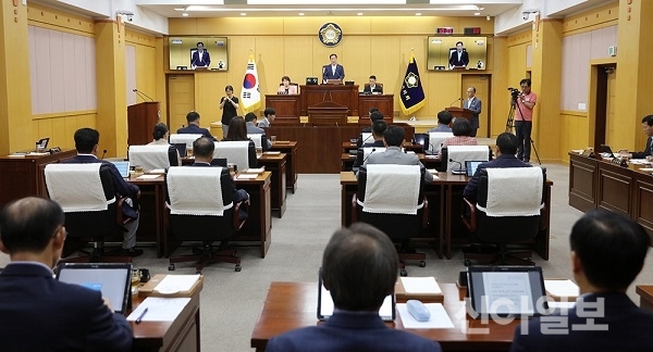 서산시의회는 4일 제235회 제1차 정례회를 개회했다.(사진=서산시의회)