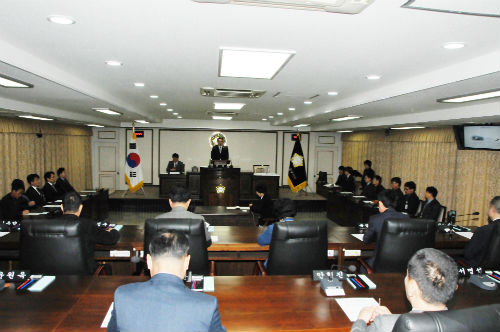 대전시 중구의회는 지난 19일 제219회 임시회 제1차 본회의를 개회하고 있다. (사진=대전시 중구의회)