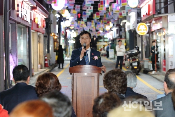 인천시 남동구는 최근 간석 남부역 연와마을 일원에서 ‘걷고싶은 거리 조성사업’ 준공식 기념행사를 가졌다. (사진=남동구)