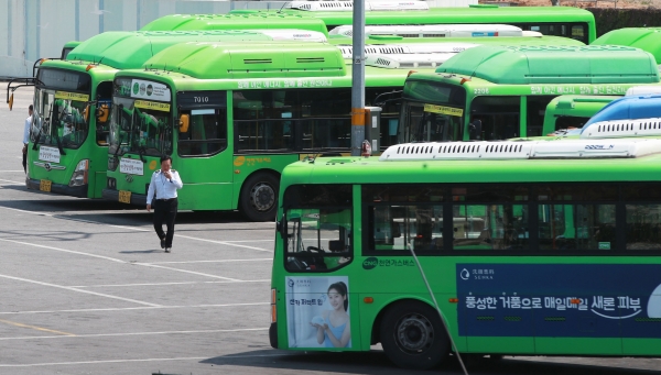 서울 은평공영차고지에 주차된 버스 모습 (사진=연합뉴스)
