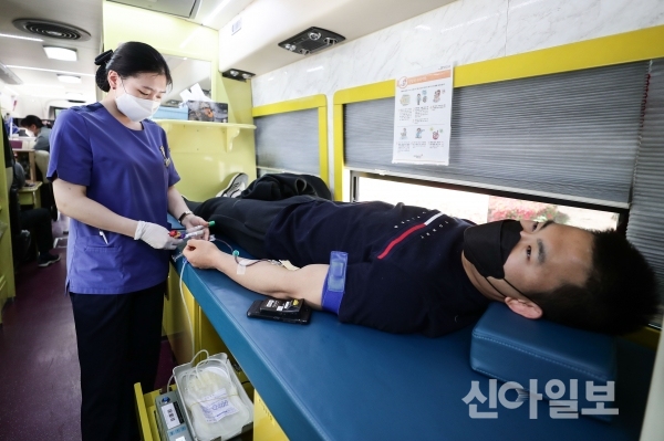 14일 단체헌혈에 참여한 마사회 유도선수단. (제공=한국마사회)