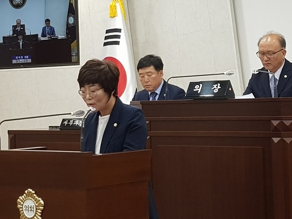 홍천군의회 최이경 의원. (사진=조덕경 기자)