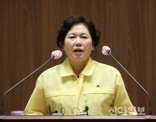김옥수 의원이 14일 열린 제323회 임시회 1차 본회의에서 5분 발언을 하고 있다.(사진=충남도의회)