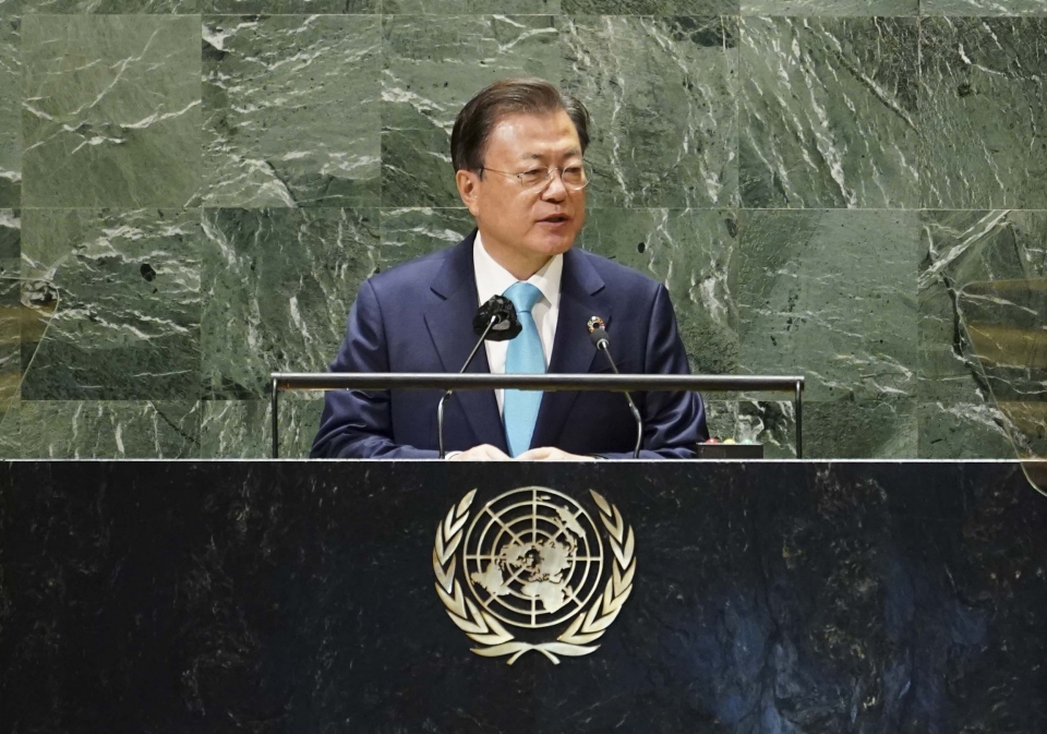 20일(현지시각) 뉴욕 유엔본부 총회장에서 열린 제2차 SDG Moment(지속가능발전목표 고위급회의) 개회식에서 발언하는 문재인 대통령. [사진=연합뉴스]