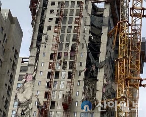 광주시 서구 '화정 아이파크' 아파트 외벽 붕괴 모습. (사진=서종규 기자)