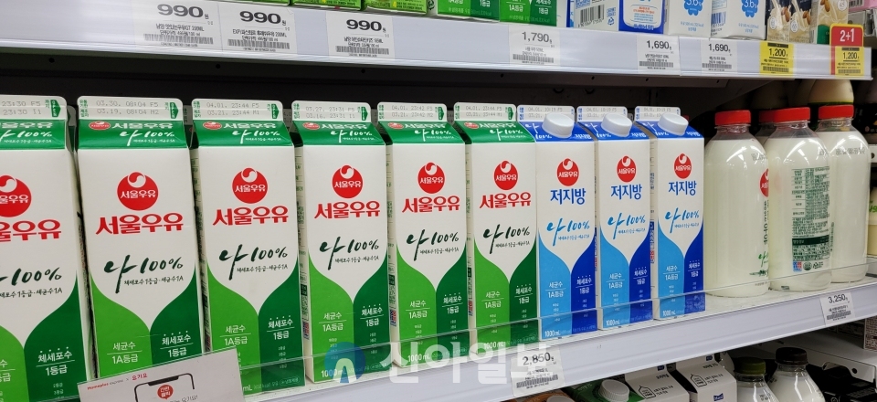 서울우유의 대표 흰우유 '나100%' [사진=박성은 기자]