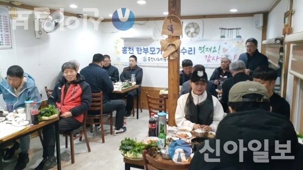 강원 홍천의 홍천나누미봉사단은 지난 2일 한 음식점에서 20명이 참석한 가운데 2024년 제7차 정기총회를 개최했다.