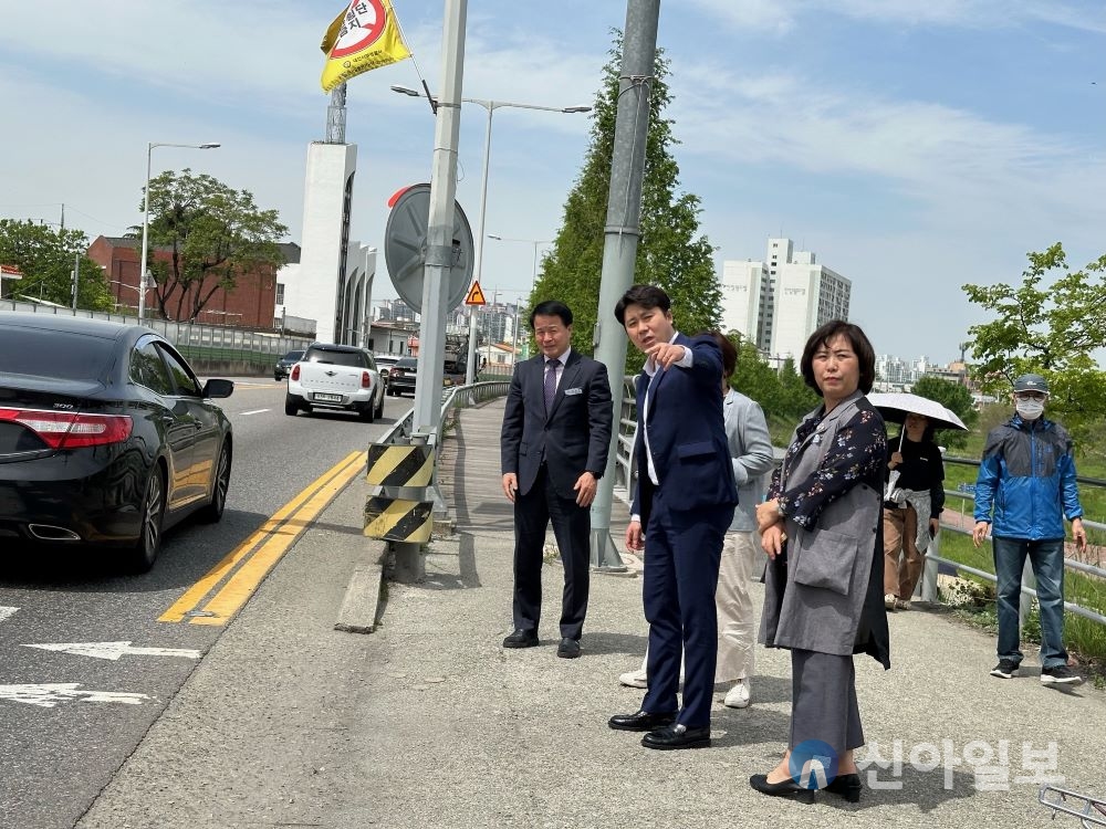 김진오 대전시의원, 버드내중·쟁기봉·월평근린공원 점검