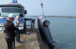 태안 바닷가에 침수된 승용차서 40대男 시신 발견