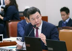 김성태, 한국당 수석대변인에 윤영석 의원 임명