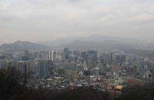 서울시, 미세먼지 심한 날 ‘배출가스 5등급 차’ 막는다