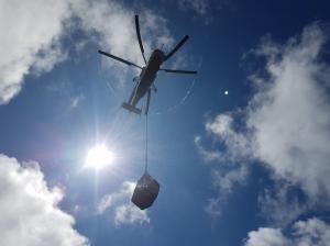 함양산림항공관리소, 법화산 등산로 정비 헬기 투입