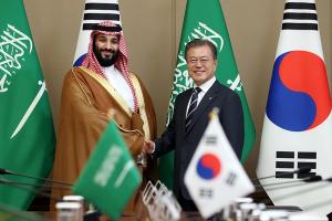 文대통령, 사우디 왕세자와 회담… "양국 관계 더 도약시킬 수 있길"