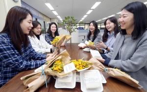 신한은행, 코로나19 피해 화훼농가 지원