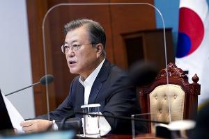 문대통령 "한국 배우고 싶어하는 나라 늘어… 지원사업 추진"