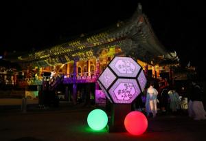 밀양시, 화려하게 불 밝힌 ‘밀양문화재 야행’ 행사 개최
