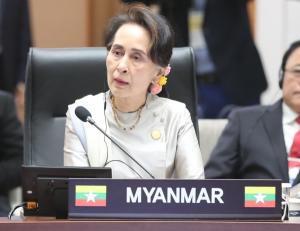 미얀마 쿠데타에 일부 주변국들 외면… “국내 문제” 일축