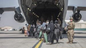 한국 협력 아프간인 탑승 수송기 1대 26일 오후 인천도착