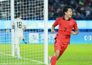 [아시안게임] 한국 남자축구, 우즈베키스탄 상대 2:1 승리 …결승 진출