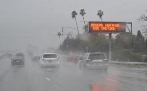 미국 캘리포니아 폭풍우로 3700만명 &apos;홍수 위협&apos;
