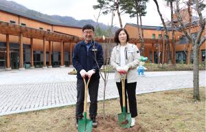 국립대전숲체원, 대전유아교육진흥원과 식목 행사 개최