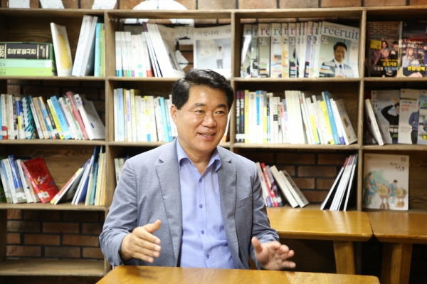 박준희 관악구청장이 6대 전략을 추진 서울 최고의 구 관악구를 만들겠다고 밝히고 있다. (사진=관악구)