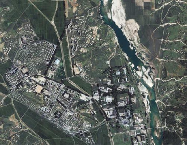 2002년 미국 위성이 촬영한 북한 영변의 핵시설 항공사진. (사진=연합뉴스)