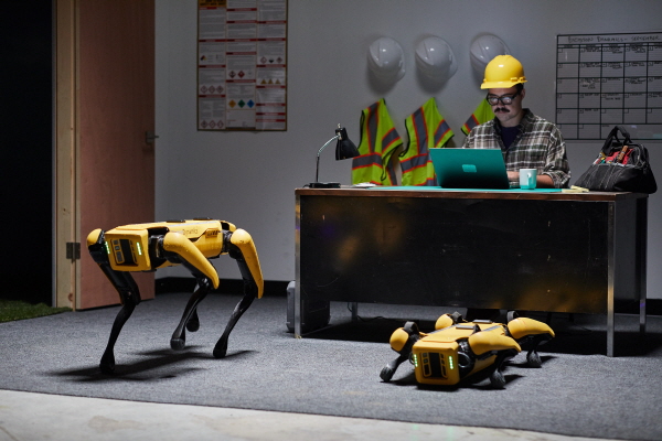 현대자동차그룹이 인수하는 미국 로봇 전문 업체 보스턴 다이내믹스의 4족 보행 로봇 ‘스팟(Spot)’. (사진=현대자동차그룹)