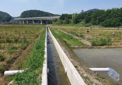 농업생산기반시설 생초 평촌지구 용배수로 공사 /산청군