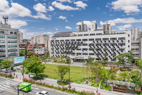 서울시 강동구가 2021년 제11회 대한민국 도시대상에서 도시사회부문 ‘특별상’을 수상했다. (사진=강동구)