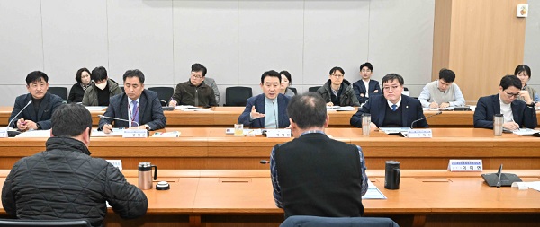 경기도 포천시는 가축분뇨 처리시설 설치사업 타당성 조사 용역 최종보고회를 개최했다.