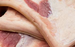 1년 지난 돼지고기 보관… 설 앞두고 위생불량업체 무더기 적발