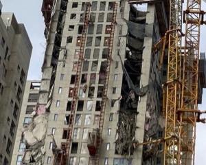 광주 붕괴 아파트 28층서 매몰자 1명 추가 발견(종합)