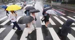 [오늘날씨] 전국 흐리고 비… 낮 최고 21∼28도
